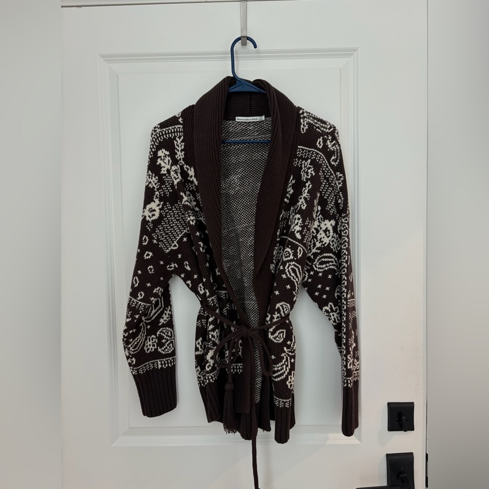 Abercrombie & Fitch Bandana Print Belted Cardigan - Picture 2 of 3